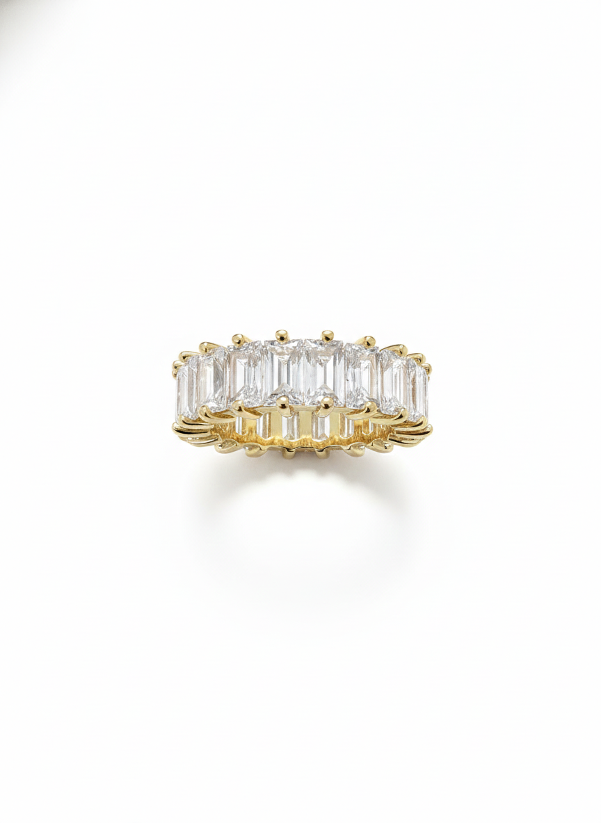 Full crystal gold ring