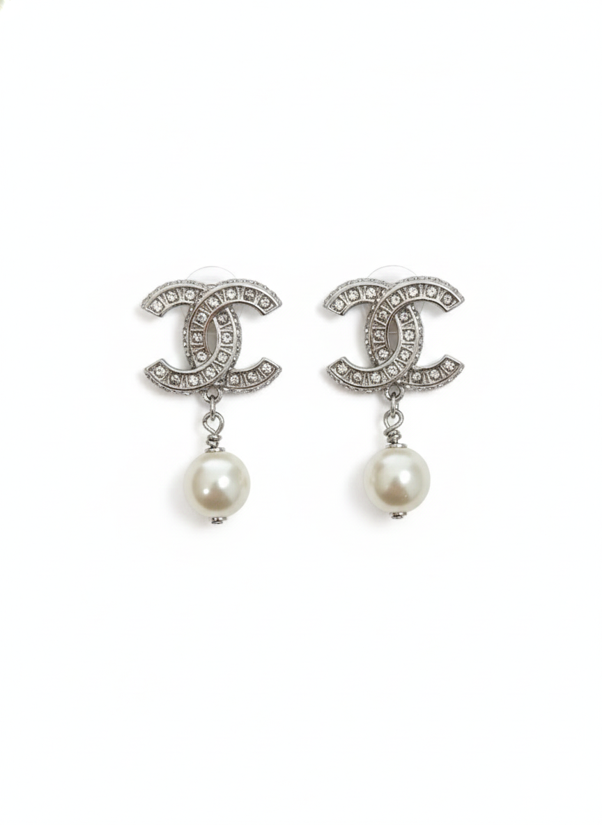 Infiniti Pearl drop Earring- Silver tone