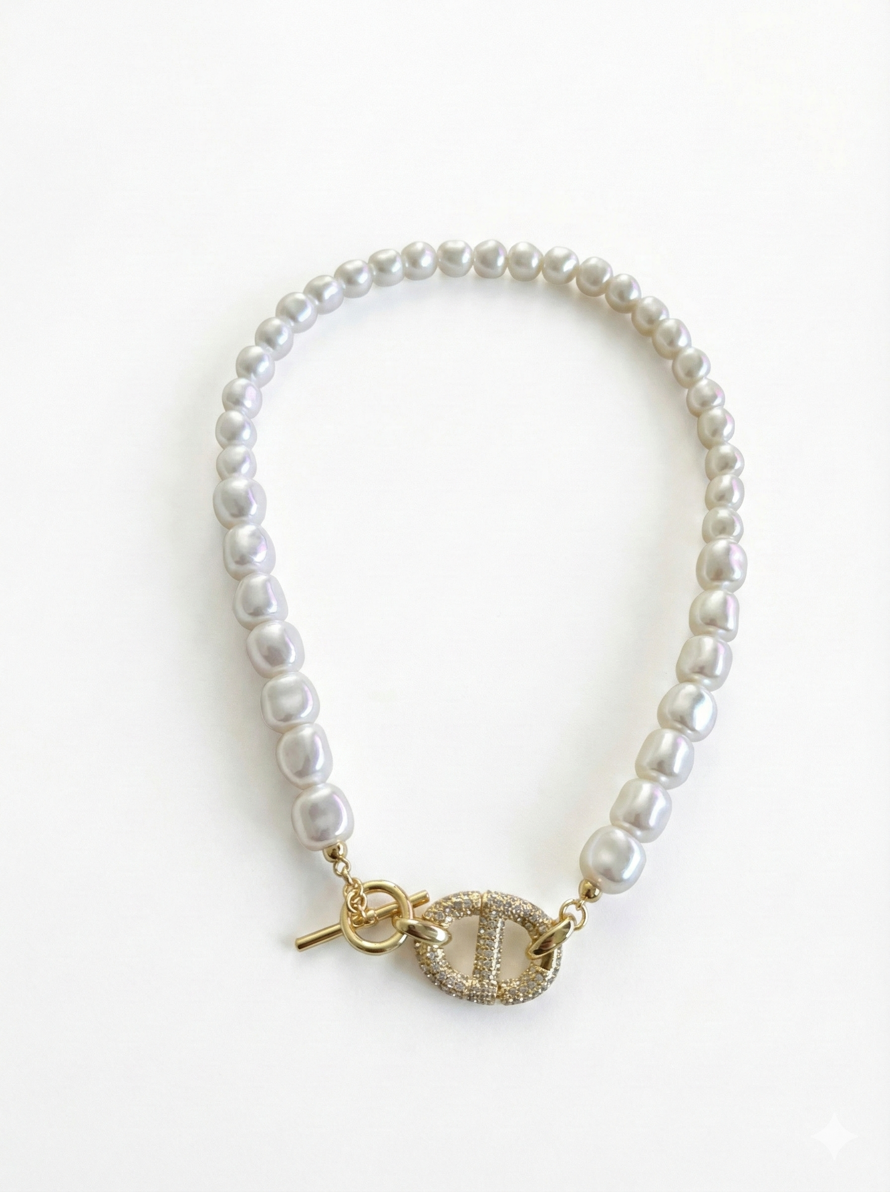 Luxe Pearl Toggle Necklace