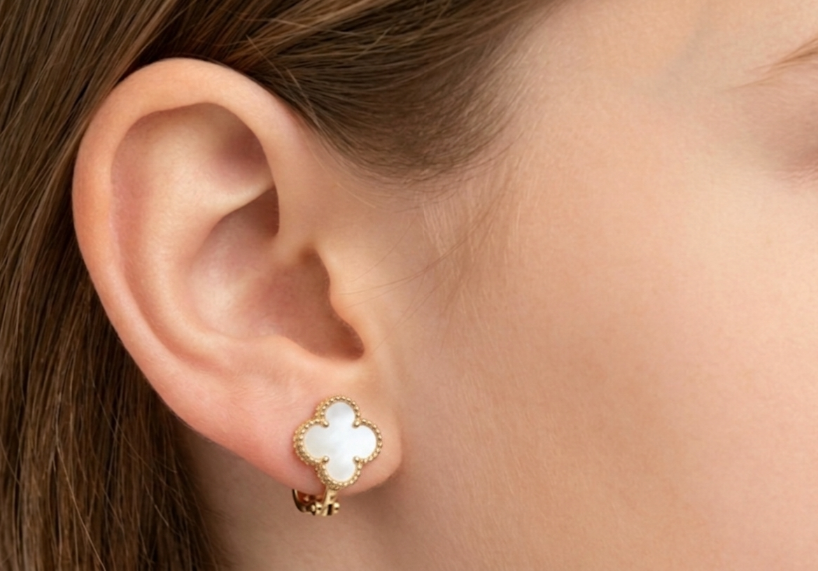 Clover Motif Stud Earrings