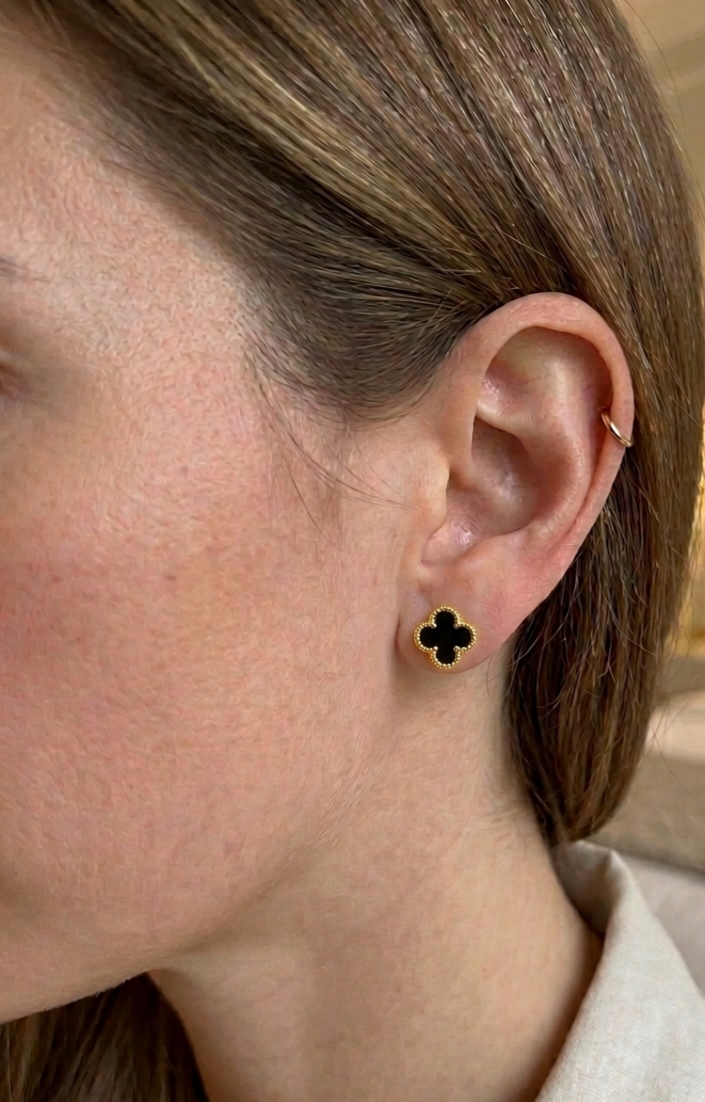 Mini Clover Motif Stud Earrings