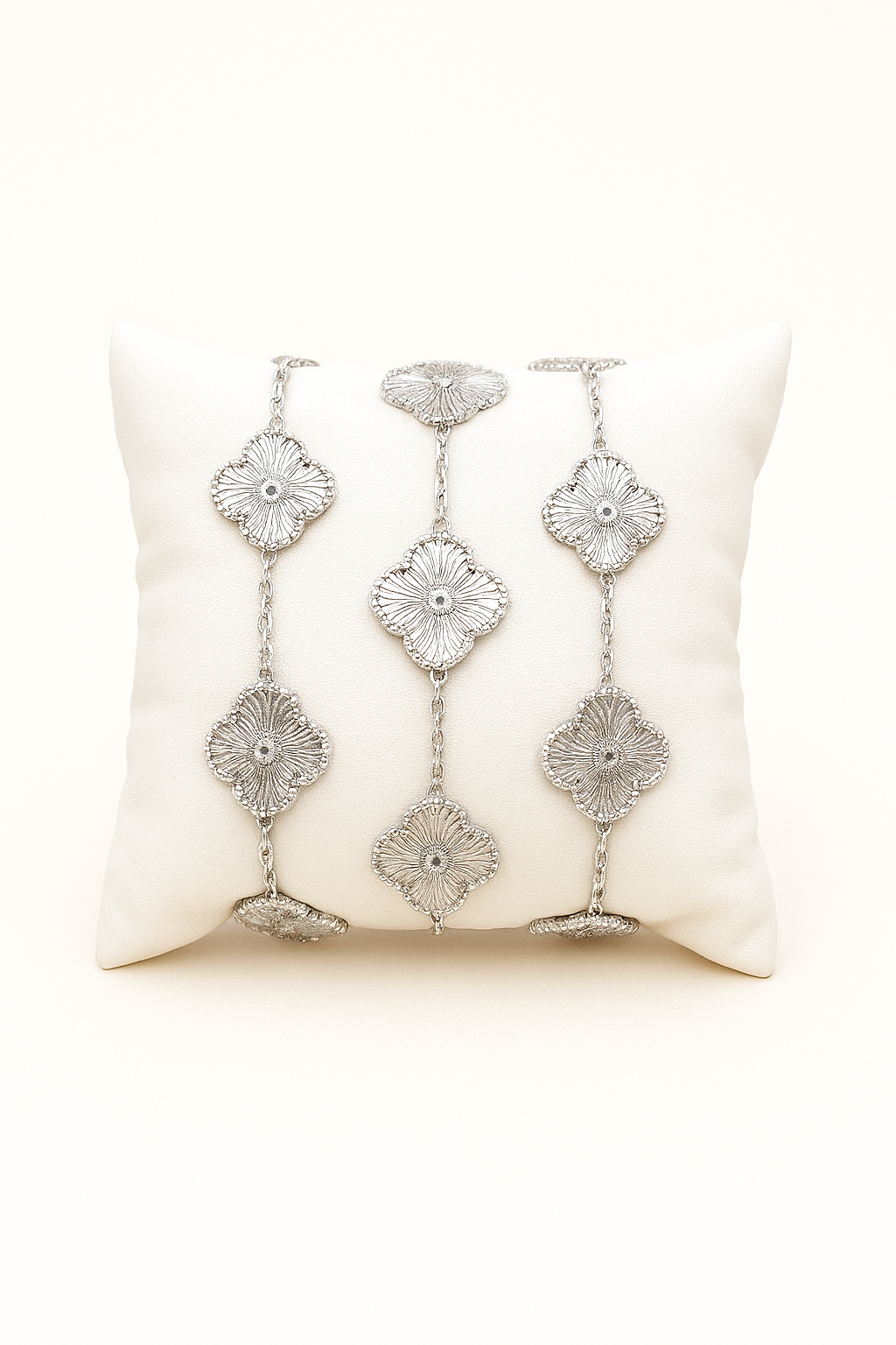 5 motif Bracelet (Silver Chain)